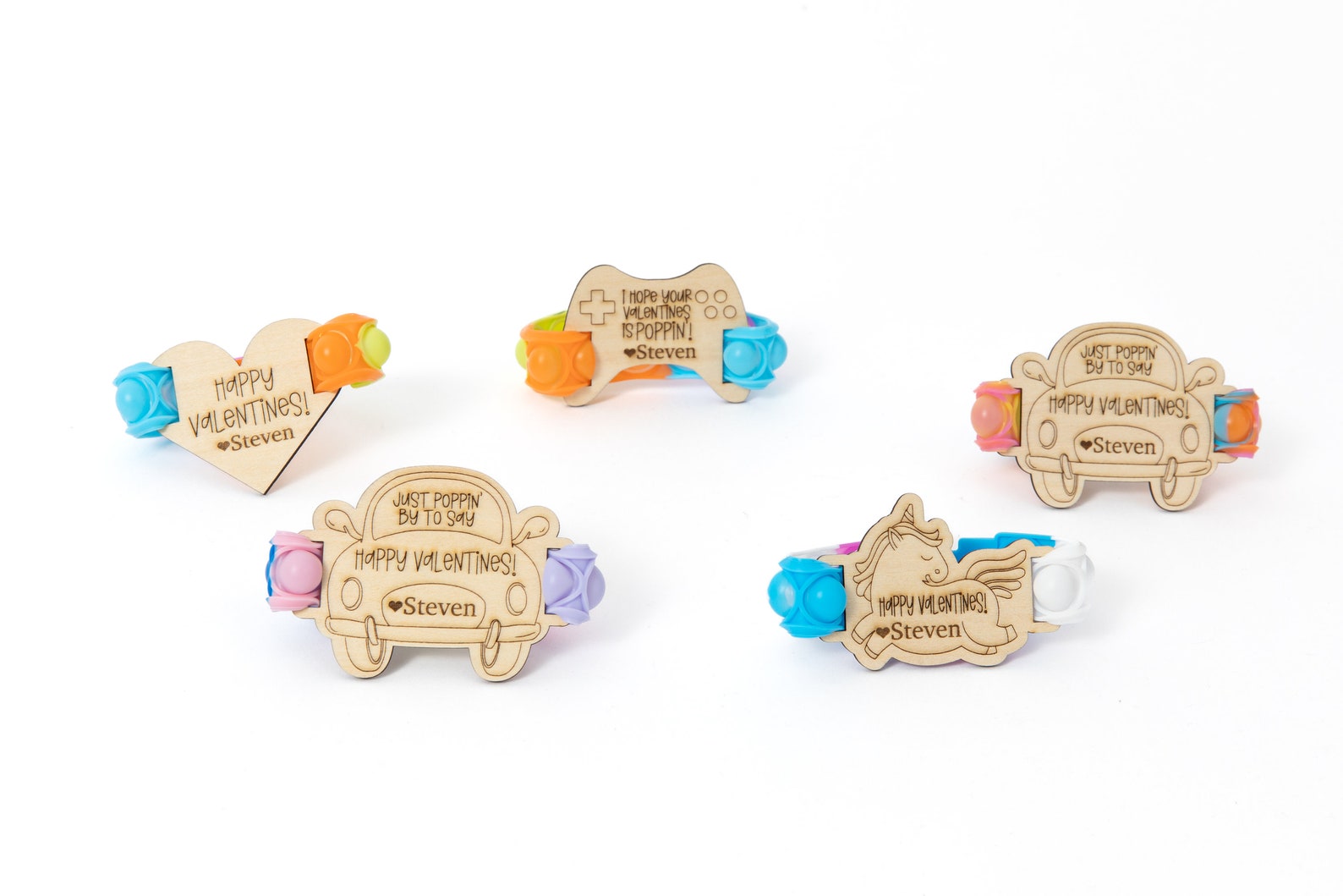 Kid Valentines Set, perfect for classrooms and school celebrations. Includes Valentines for boys and girls, with fun gaming-themed designs. A great way to share the love during Valentine’s Day, offering a variety of playful and creative options for kids to exchange with classmates.