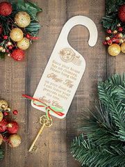 Santa's Magic Key Door Hanger